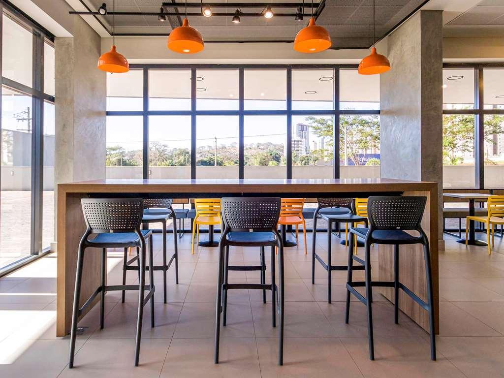 里贝朗普雷图高尔夫村宜必思经济型酒店 里贝朗普雷托 外观 照片